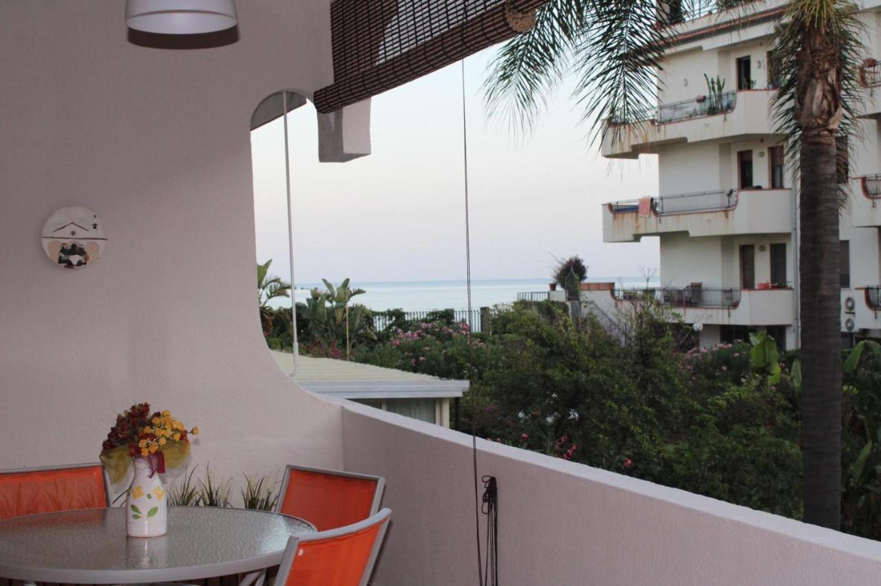 Pati'S House Appartement Giardini-Naxos Buitenkant foto